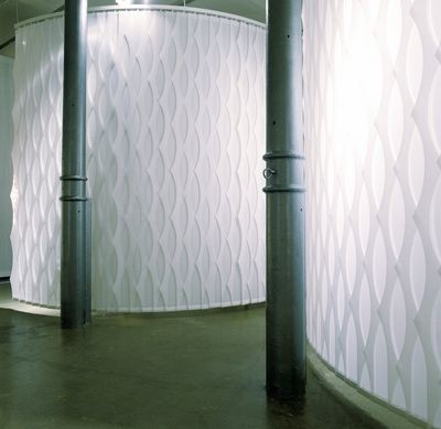 Systèmes de rideaux à bandes verticales, Vertical Waves