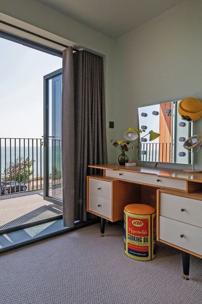 Systèmes de rideaux, SG 6465, Leviso Light, Wings Close, Broadstairs, United Kingdom