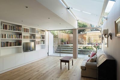 Systèmes Skylight, SG 8600, Multiscreen 1-10%, Private Residence Dunollie Road, London, United Kingdom