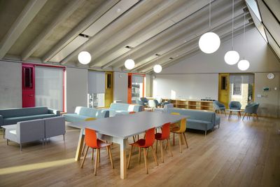 Systèmes stores enrouleurs, SG 4910, Aluscreen Futura 3%, Sevenoaks School, Sevenoaks, United Kingdom