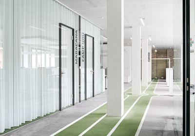 Systèmes de rideaux, SG 5600, Colorama 2, One Football, Berlin, Germany, Wave