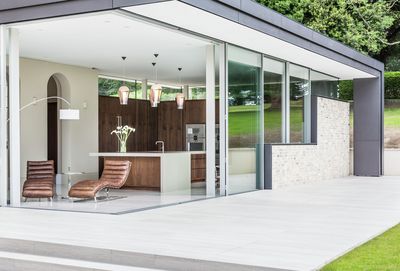 Systèmes stores enrouleurs, SG 4970, Multiscreen 1-10%, Broughton House, Sevenoaks, Kent, United Kingdom