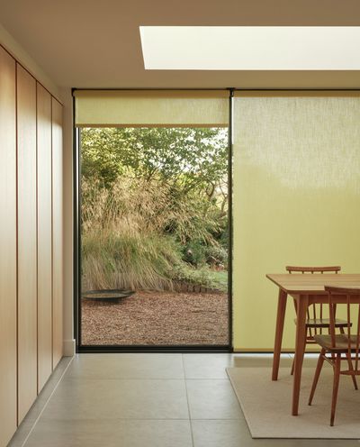 Systèmes stores enrouleurs, SG 4955, Colorama 2, Cedars, Ipswich, Suffolk, United Kingdom