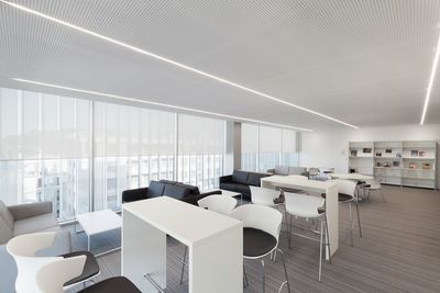 Systèmes stores enrouleurs, SG 4960, Versascreen 1-10%, Summa Aldapeta, San Sebastian, Spain