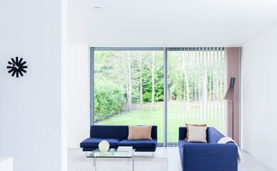 Systèmes de rideaux à bandes verticales, SG 2910, Multi Visio, Gerrards Cross, London, United Kingdom