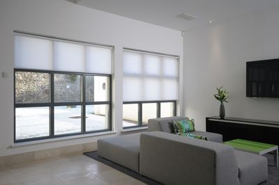 Systèmes stores enrouleurs, SG 4910, Colorama 2, Room shot "Kenny Miller Home", Edinburgh, United Kingdom