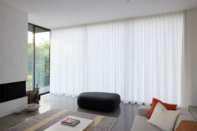 Tringle à rideaux tirage main, SG 6243, Colorama 2, Manor Farm, Suffolk, United Kingdom