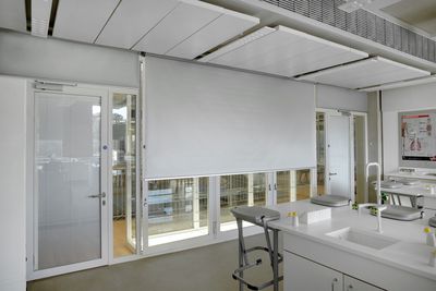 Systèmes stores enrouleurs, SG 4840, Puma, Sevenoaks School, Sevenoaks, United Kingdom