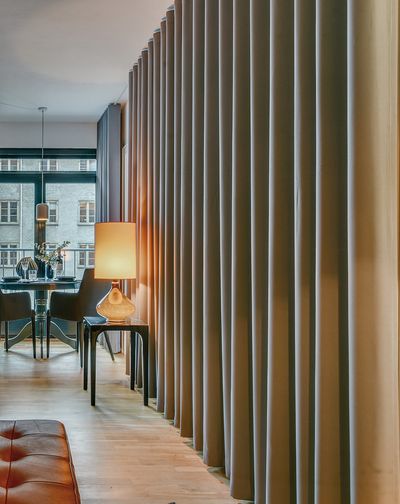 Systèmes de rideaux, SG 6465, Colorama Dimout, The Queen Fisher Suite, Copenhagen, Denmark, Wave